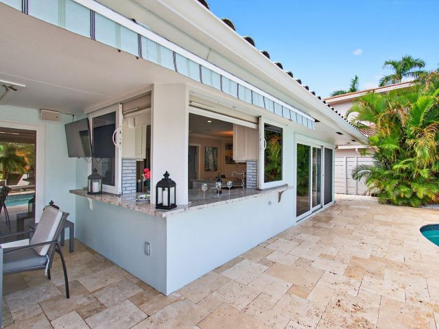 Продажа дома по адресу 5567 Rico Drive - фото 6749190