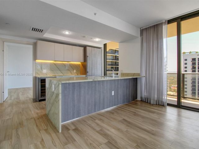 Продажа квартиры #4309 - фото 6726937