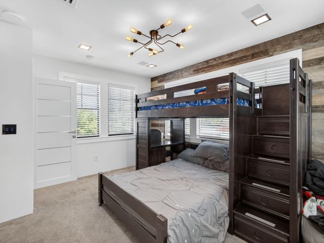 Продажа дома по адресу 535 36th Street - фото 6799579