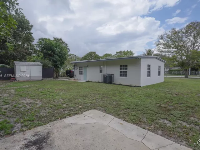 Продажа дома по адресу 2310 W Bunche Park Dr - фото 7504723