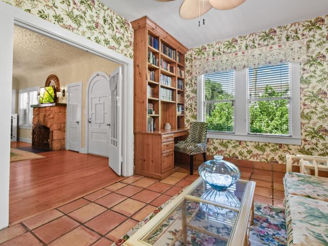 Дом в аренду по адресу 194 Almeria Road - фото 6728185