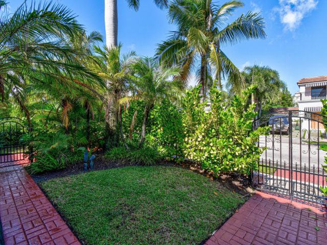 Дом в аренду по адресу 194 Almeria Road - фото 6728196