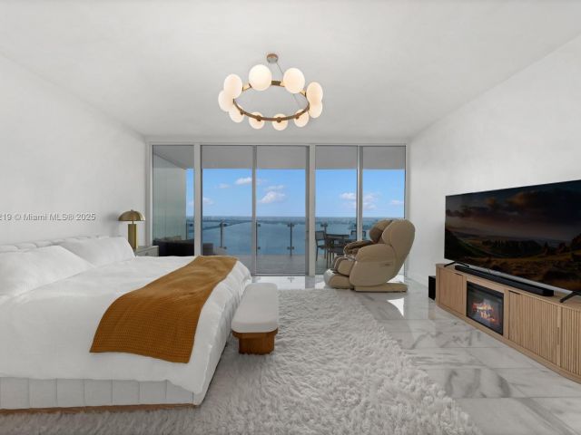 Продажа квартиры #5103 - фото 6740700