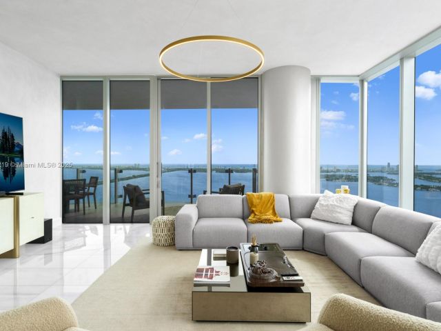 Продажа квартиры #5103 - фото 6740717