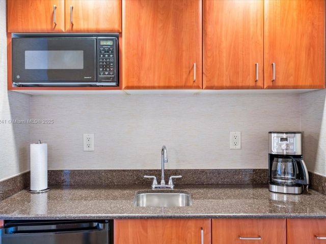 Продажа квартиры #1117 - фото 7437112