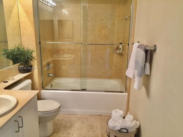 Продажа квартиры #705 - фото 6745430