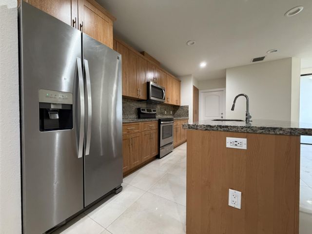 Дом в аренду по адресу 281 Bella Sol Way - фото 6921121