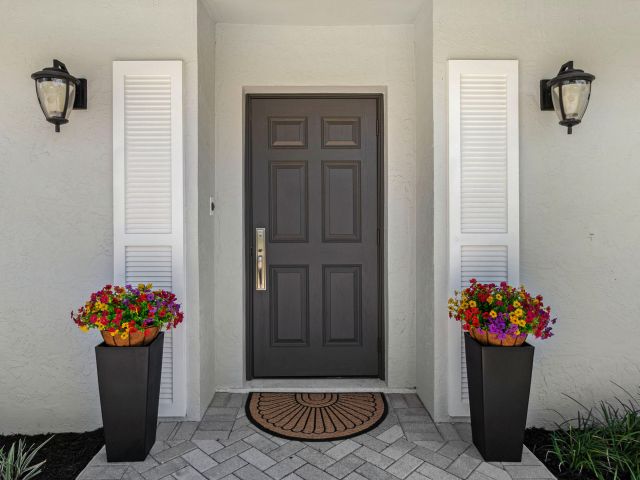 Продажа дома по адресу 5370 NE 17th Avenue - фото 6730387