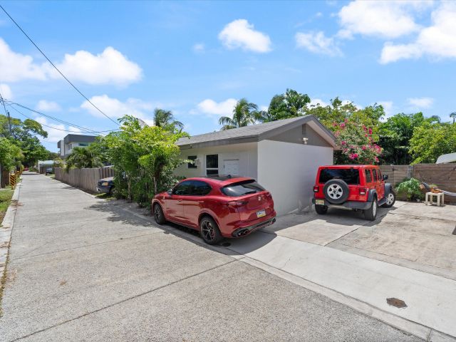 Продажа дома по адресу 321 S Swinton Avenue - фото 6744101