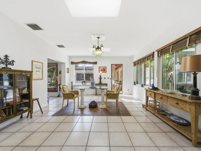 Продажа дома по адресу 281 Granada Road - фото 6728053