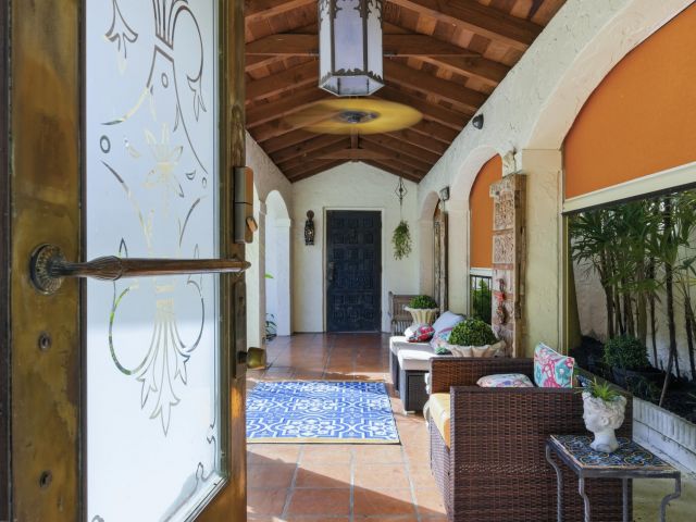 Продажа дома по адресу 281 Granada Road - фото 6728059