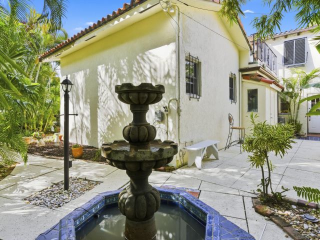 Продажа дома по адресу 281 Granada Road - фото 6728063