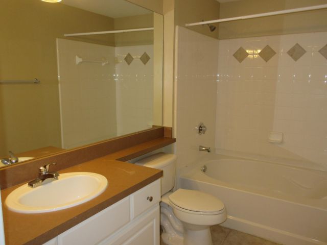 Дом в аренду по адресу 2048 Alta Meadows Lane 2009 - фото 6728121