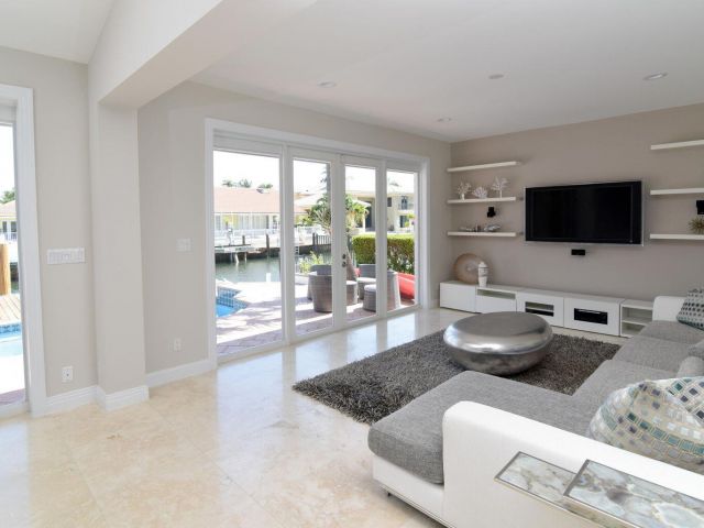 Дом в аренду по адресу 511 Golden Harbour Drive - фото 6749267