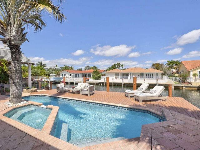 Дом в аренду по адресу 511 Golden Harbour Drive - фото 6749276