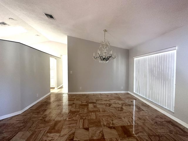 Продажа дома по адресу 450 NW 53rd Street - фото 6748823