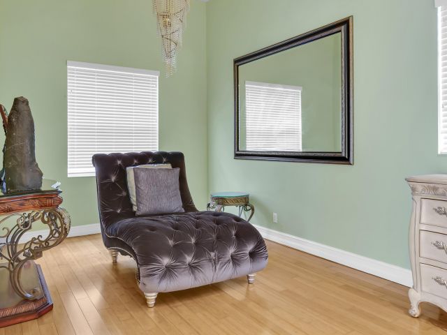 Дом в аренду по адресу 12121 70th Place N - фото 6728235