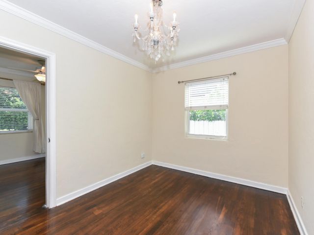 Продажа дома по адресу 340 Russlyn Drive - фото 6728539