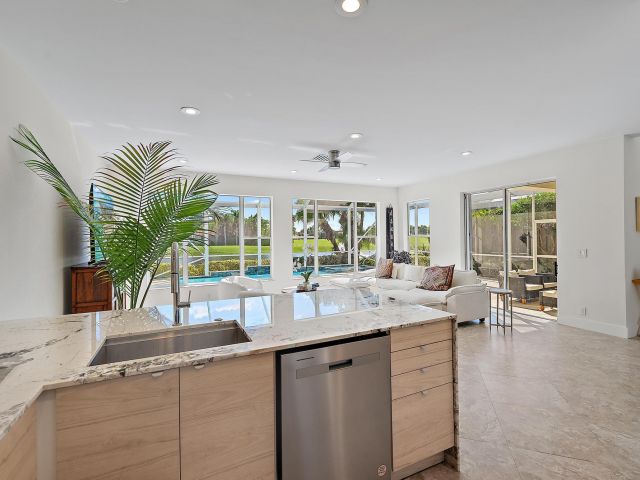 Продажа дома по адресу 8320 Heritage Club Drive - фото 6729600