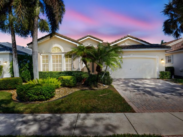 Продажа дома по адресу 7303 Morocca Lake Drive - фото 6764918