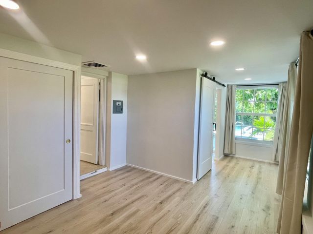 Продажа дома по адресу 360 Alhambra Place - фото 6762812