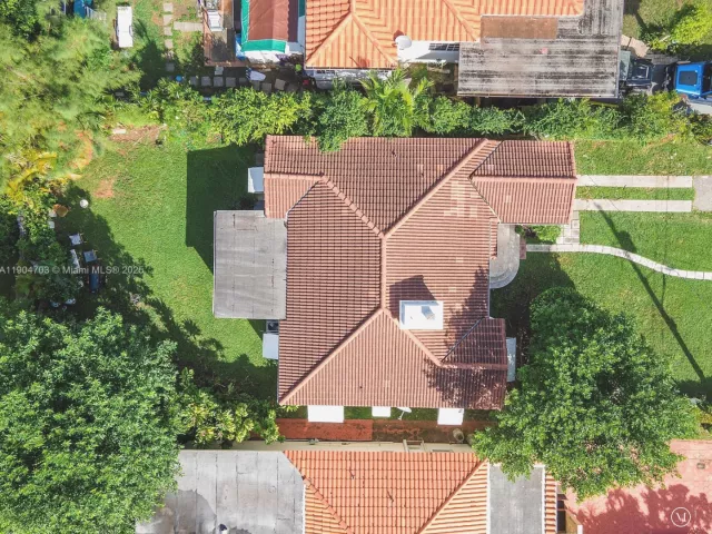 Продажа дома по адресу 8826 Emerson Ave - фото 6729528