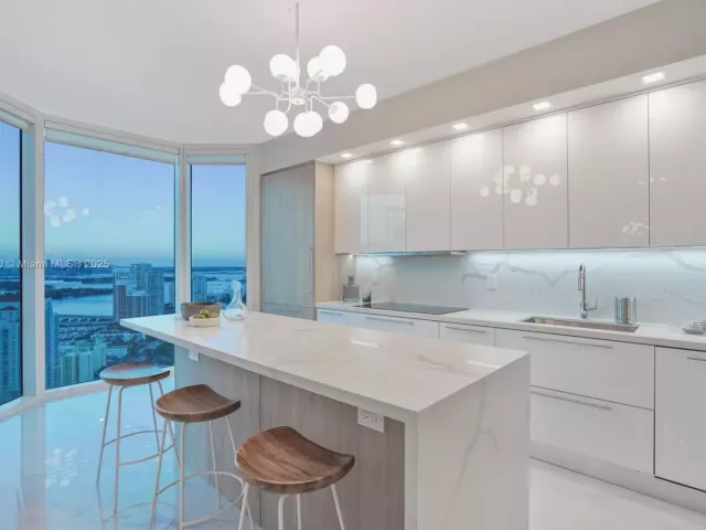 Продажа квартиры #4306 - фото 6729920