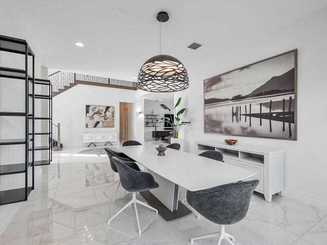 Дом в аренду по адресу 19863 Meadowside Lane - фото 6749217