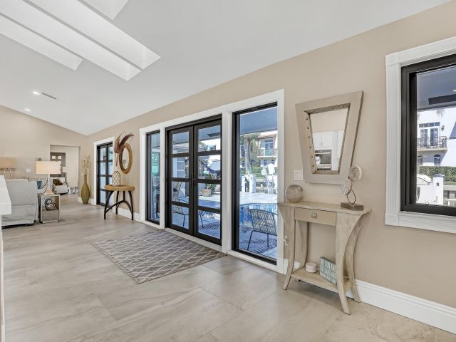 Продажа дома по адресу 815 Bamboo Lane - фото 6764844