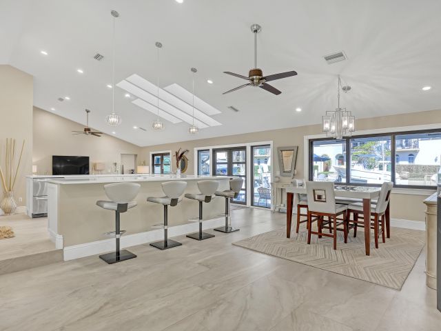 Продажа дома по адресу 815 Bamboo Lane - фото 6764847