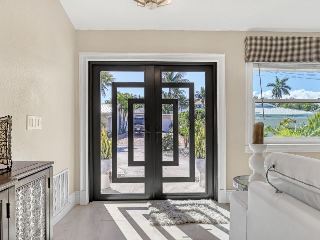 Продажа дома по адресу 815 Bamboo Lane - фото 6764852