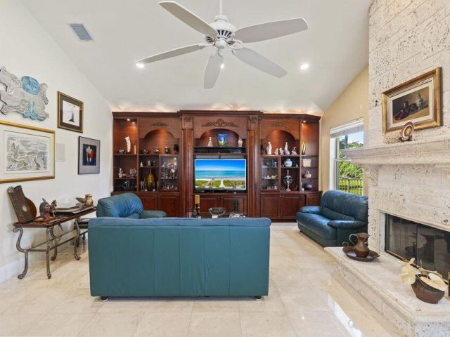 Дом в аренду по адресу 3271 Harrington Drive - фото 6749203