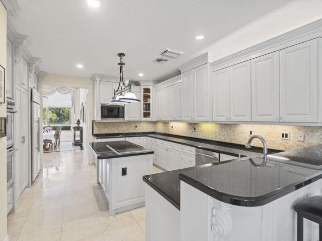 Дом в аренду по адресу 3271 Harrington Drive - фото 6749207