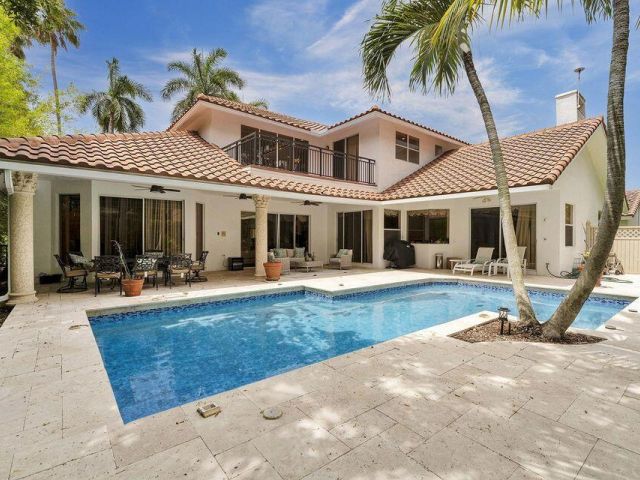 Дом в аренду по адресу 3271 Harrington Drive - фото 6749213