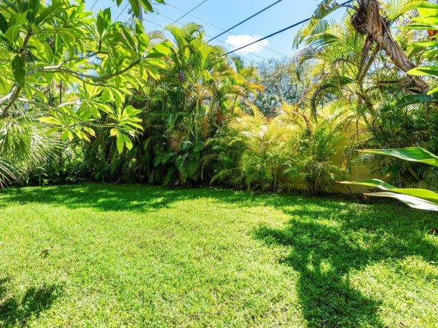 Продажа дома по адресу 755 Saint Albans Drive - фото 6766414