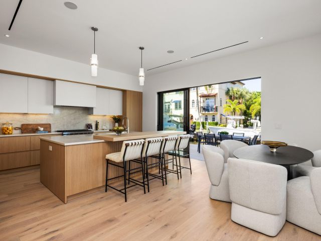 Продажа дома по адресу 819 Bamboo Lane - фото 6739456