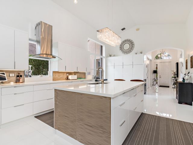 Дом в аренду по адресу 8270 Spyglass Drive - фото 6760398