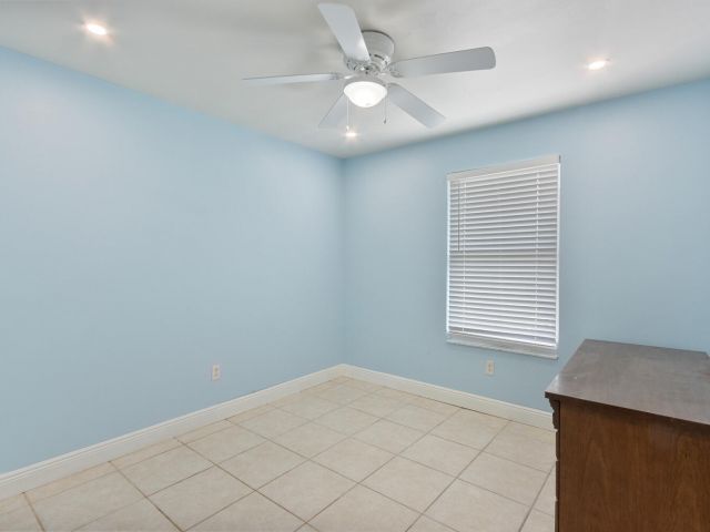 Продажа дома по адресу 3329 El Vedado Court E - фото 6733244