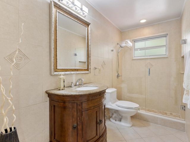 Продажа дома по адресу 3329 El Vedado Court E - фото 6733245