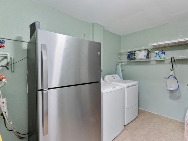 Продажа дома по адресу 3329 El Vedado Court E - фото 6733246