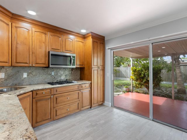 Продажа дома по адресу 3329 El Vedado Court E - фото 6733249