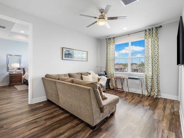 Дом в аренду по адресу 9924 Steamboat Springs Circle - фото 6738499