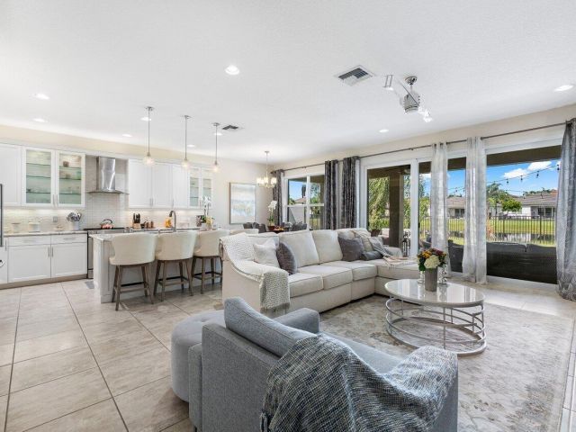 Дом в аренду по адресу 9924 Steamboat Springs Circle - фото 6738503