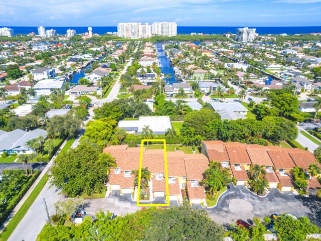 Дом в аренду по адресу 660 Coventry Street - фото 6749144