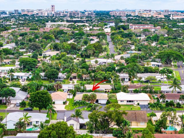 Продажа дома по адресу 262 NE 24th Court - фото 6766929