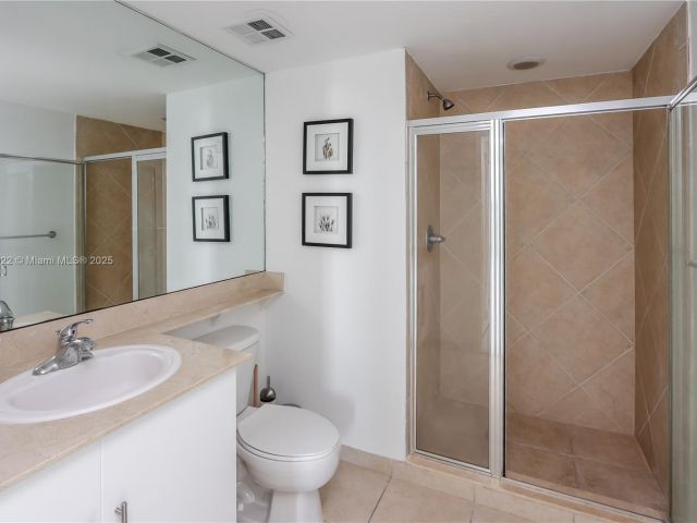 Продажа квартиры #1722 - фото 6739569