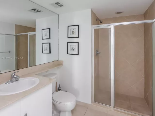 Продажа квартиры #1722 - фото 6739569