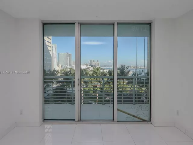 Продажа квартиры #1722 - фото 6739577