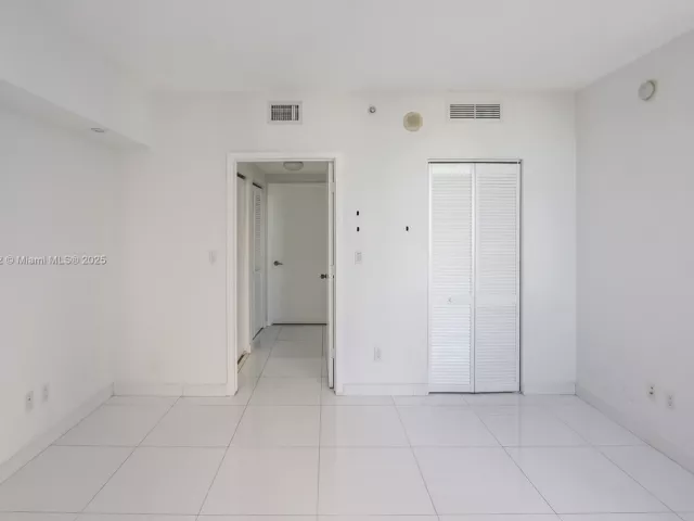 Продажа квартиры #1722 - фото 6739566