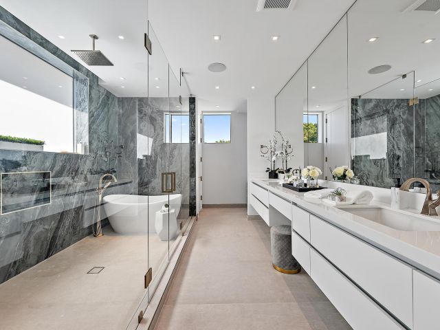 Продажа дома по адресу 260 31st Street - фото 6760637